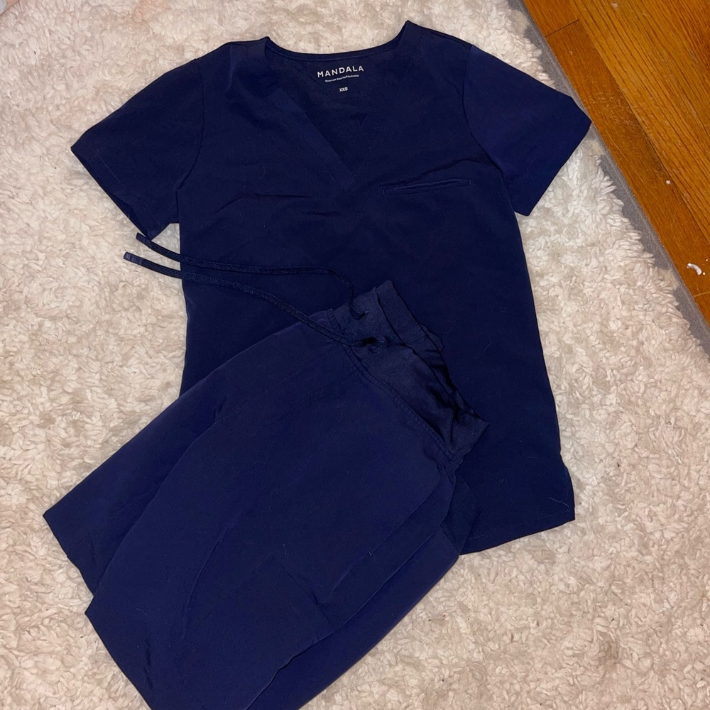Navy scrub set